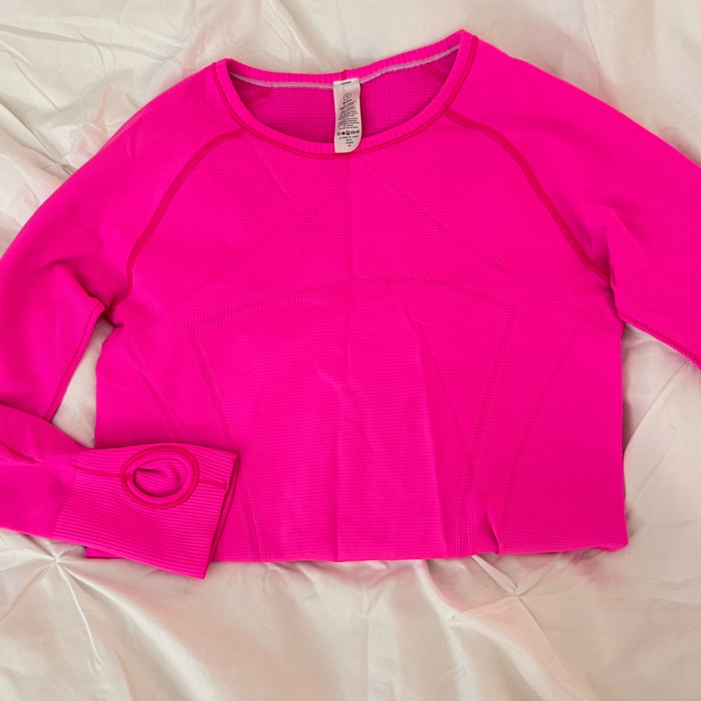 Gorgeous pink Ivivva swiftly tech. Great condition barely ever worn.
